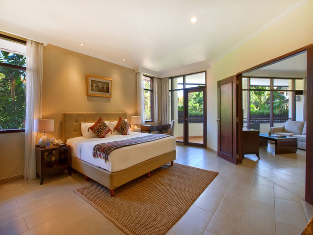 Benoa Bali кроватка. One Bedroom Suite что это за номер. Bedroom Superior (SGL). (Superior Room Garden view что означает. Garden view room dbl